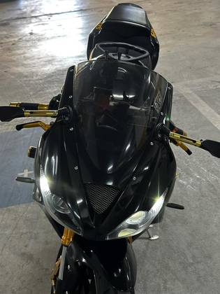 TRIUMPH DAYTONA 675 TRIUMPH DAYTONA 675